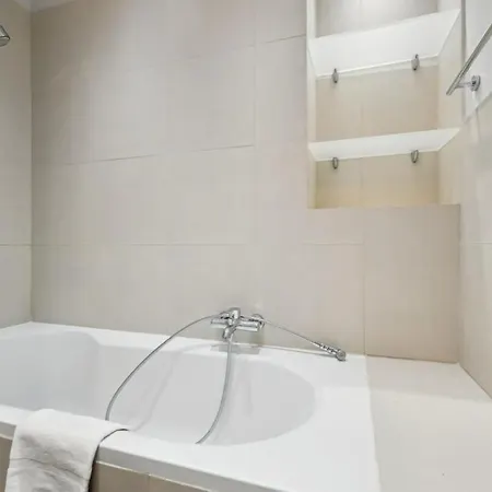 Appartamento 1br Champs-elysees - Cityapartmentstay Parigi
